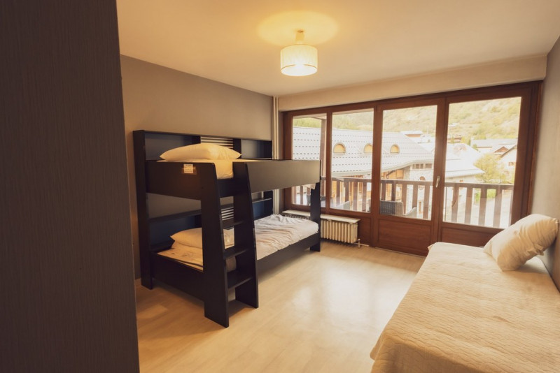 CHAMBRE - APPARTEMENT LA RESIDENCE 32 - VALLOIRE CENTRE - VALLOIRE RESERVATIONS CHAMBRE - APPARTEMENT LA RESIDENCE 32 - VALLOIRE CENTRE - VALLOIRE RESERVATIONS