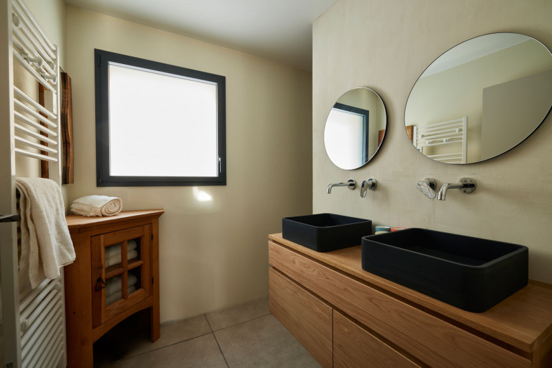 SALLE DE BAINS CUISINE - CHALET BAUD'RIEZ - LE SERROZ VALLOIRE SALLE DE BAINS CUISINE - CHALET BAUD'RIEZ - LE SERROZ VALLOIRE