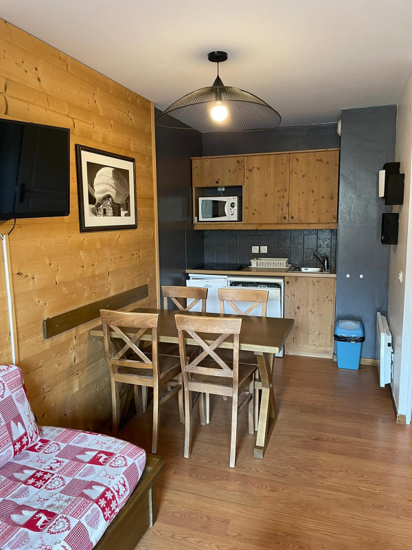 CUISINE - APPARTEMENT CHALETS DE VALORIA EPIDOTE 13 - LES CHARBONNIERES VALLOIRE - VALLOIRE RESERVATIONS CUISINE - APPARTEMENT CHALETS DE VALORIA EPIDOTE 13 - LES CHARBONNIERES VALLOIRE - VALLOIRE RESERVATIONS