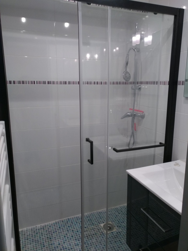 SALLE D'EAU - STUDIO THYMEL 24- VALLOIRE LES VERNEYS SALLE D'EAU - STUDIO THYMEL 24- VALLOIRE LES VERNEYS