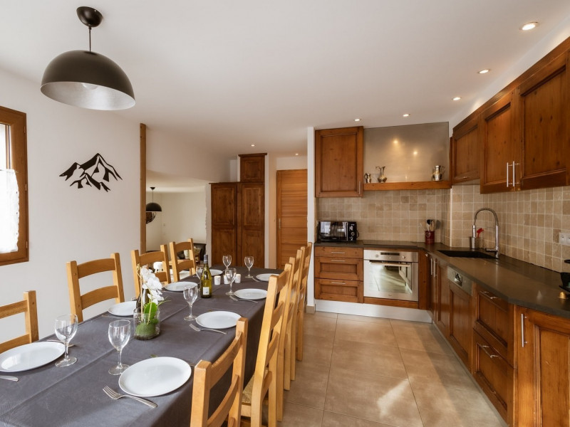 CUISINE - CHALET LOVA - MOULIN BENJAMIN VALLOIRE CUISINE - CHALET LOVA - MOULIN BENJAMIN VALLOIRE