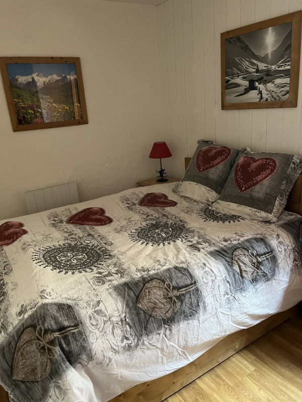 CHAMBRE - CHALETS DE LA VALLEE D'OR - CAMPANULE N°200 - LES CHARBONNIERES VALLOIRE CHAMBRE - CHALETS DE LA VALLEE D'OR - CAMPANULE N°200 - LES CHARBONNIERES VALLOIRE