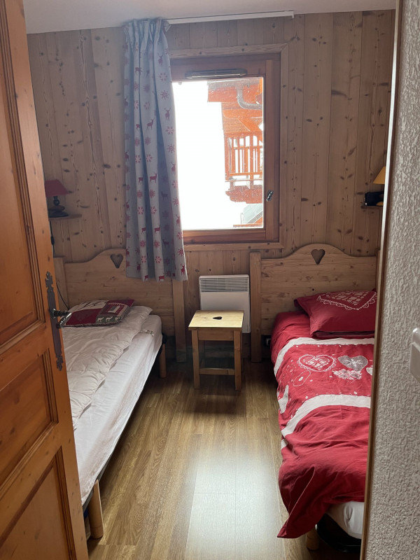 CHAMBRE - CHALETS DE LA VALLEE D'OR - CAMPANULE N°200 - LES CHARBONNIERES VALLOIRE CHAMBRE - CHALETS DE LA VALLEE D'OR - CAMPANULE N°200 - LES CHARBONNIERES VALLOIRE