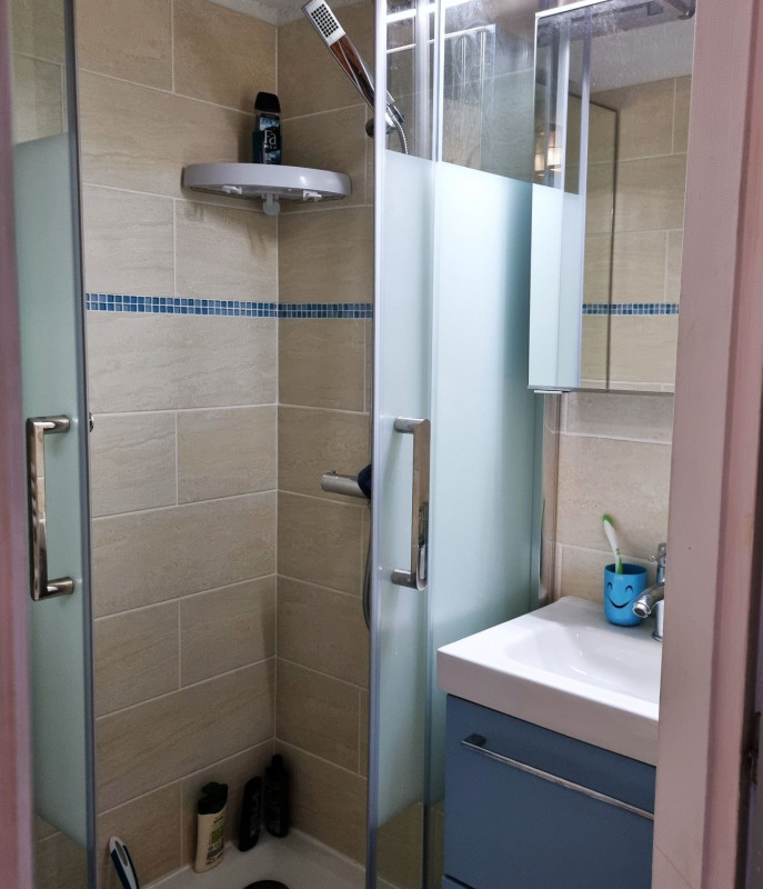 SALLE DE BAINS - APPARTEMENT THYMEL 23 - VALLOIRE LES VERNEYS SALLE DE BAINS - APPARTEMENT THYMEL 23 - VALLOIRE LES VERNEYS