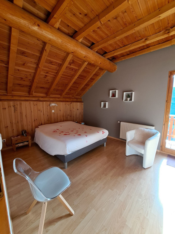 CHAMBRE - CHALET AU BOIS JOLI - LE SERROZ - VALLOIRE RESERVATIONS CHAMBRE - CHALET AU BOIS JOLI - LE SERROZ - VALLOIRE RESERVATIONS