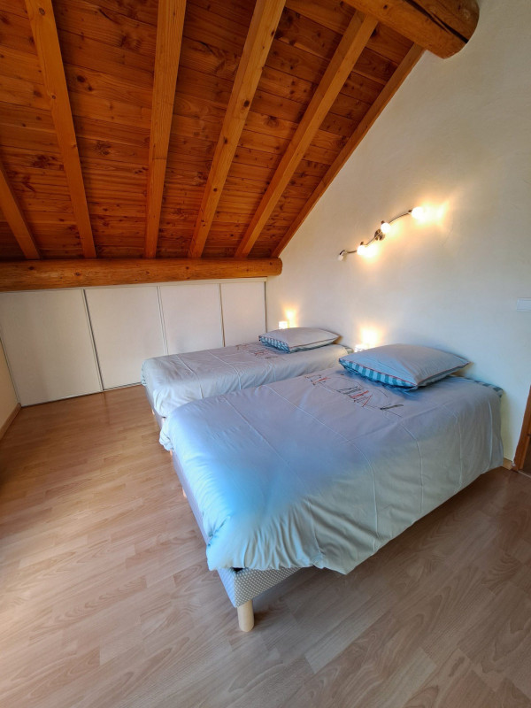 CHAMBRE - CHALET AU BOIS JOLI - LE SERROZ - VALLOIRE RESERVATIONS