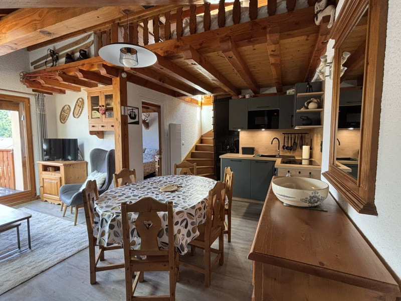 SALON - APPARTEMENT ROCHES FLEURIES B6 - VALLOIRE CENTRE - VALLOIRE RESERVATIONS