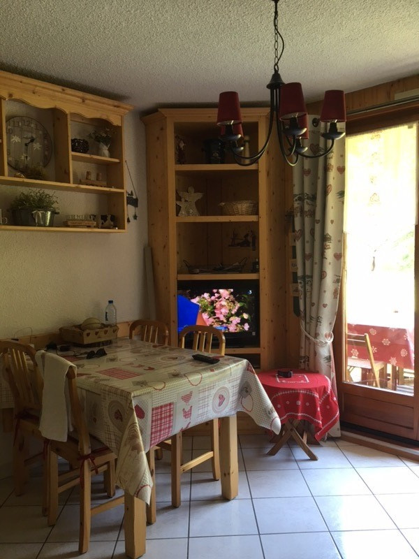 SALON - APPARTEMENT BETELGEUSE 60 - VALLOIRE CENTRE - VALLOIRE RESERVATIONS SALON - APPARTEMENT BETELGEUSE 60 - VALLOIRE CENTRE - VALLOIRE RESERVATIONS