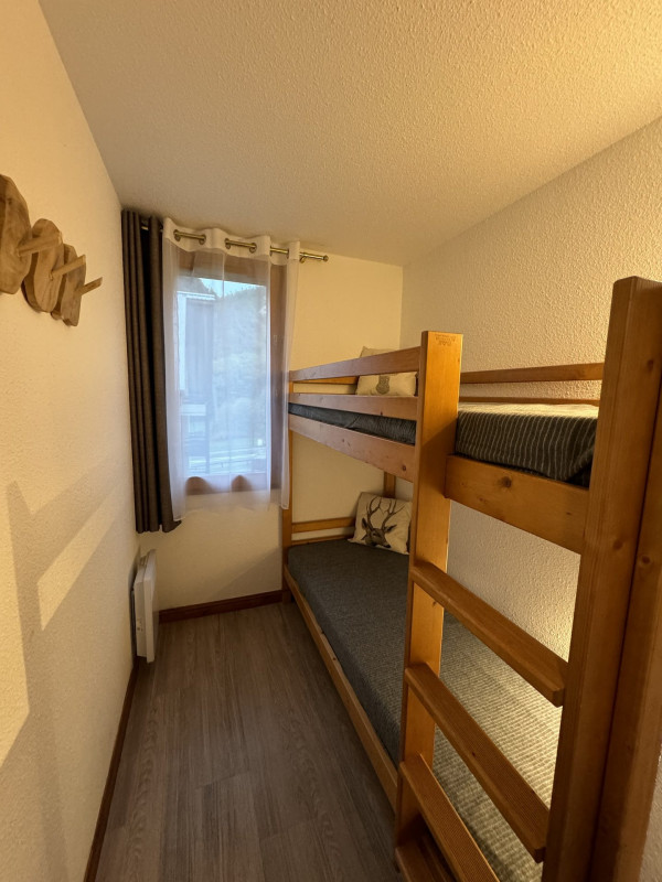 CHAMBRE CABINE - APPARTEMENT CHALETS DU GALIBIER I APPARTEMENT G24 - VALLOIRE MOULIN BENJAMIN CHAMBRE CABINE - APPARTEMENT CHALETS DU GALIBIER I APPARTEMENT G24 - VALLOIRE MOULIN BENJAMIN