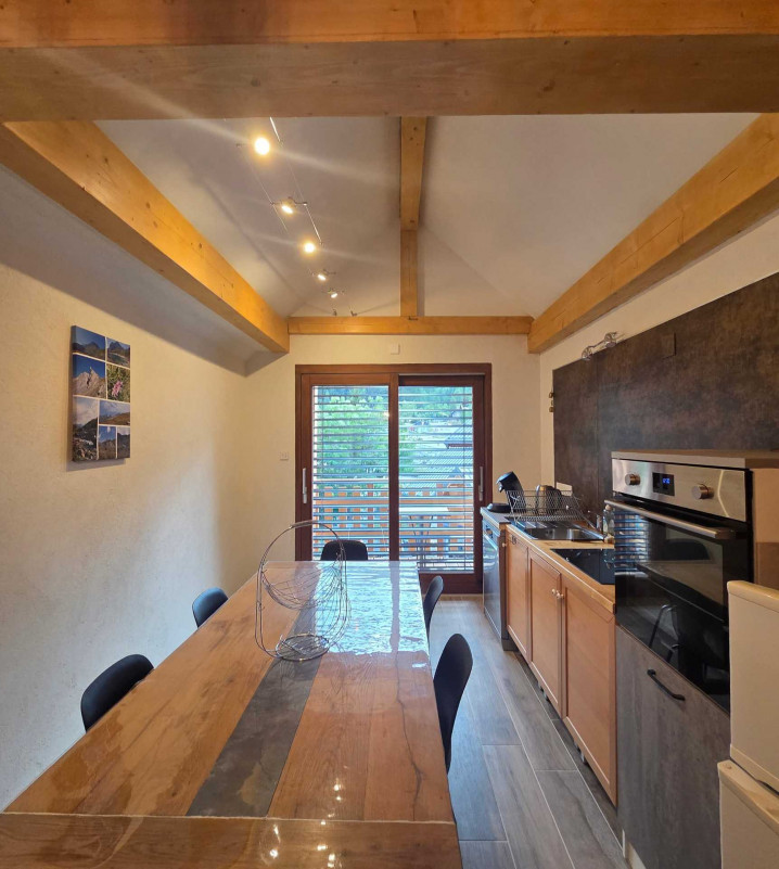 COIN REPAS - APPARTEMENT ALPAGES 8 - VALLOIRE CENTRE COIN REPAS - APPARTEMENT ALPAGES 8 - VALLOIRE CENTRE