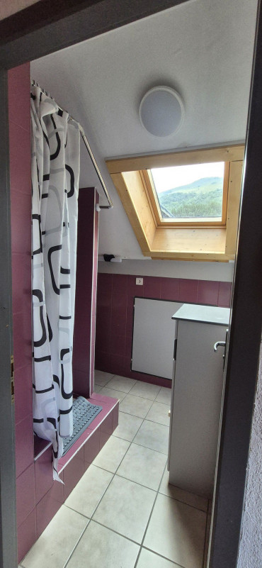 SALLE D'EAU - APPARTEMENT ALPAGES 8 - VALLOIRE CENTRE SALLE D'EAU - APPARTEMENT ALPAGES 8 - VALLOIRE CENTRE