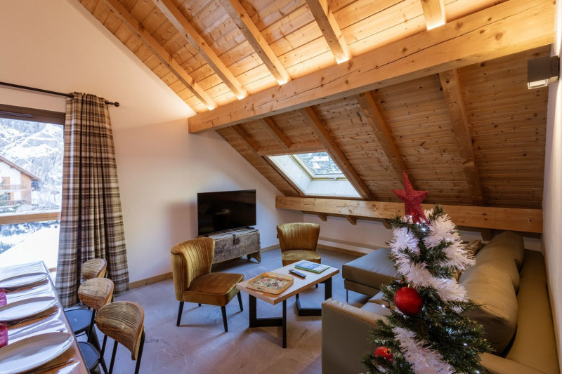 SALON - CHALET LE STRATO 2 - VALLOIRE CENTRE - VALLOIRE RESERVATIONS