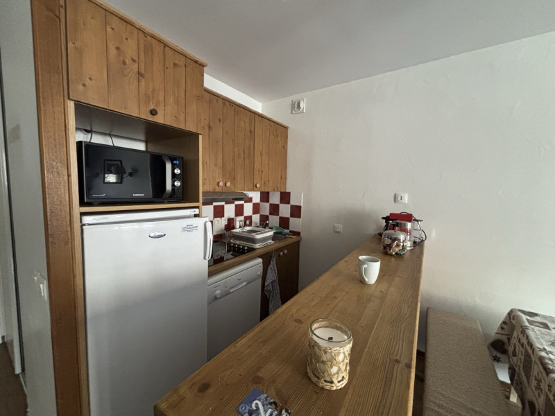 COIN REPAS - APPARTEMENT CHALETS DE VALORIA AZURITE 02 - LES CHARBONNIERES VALLOIRE COIN REPAS - APPARTEMENT CHALETS DE VALORIA AZURITE 02 - LES CHARBONNIERES VALLOIRE