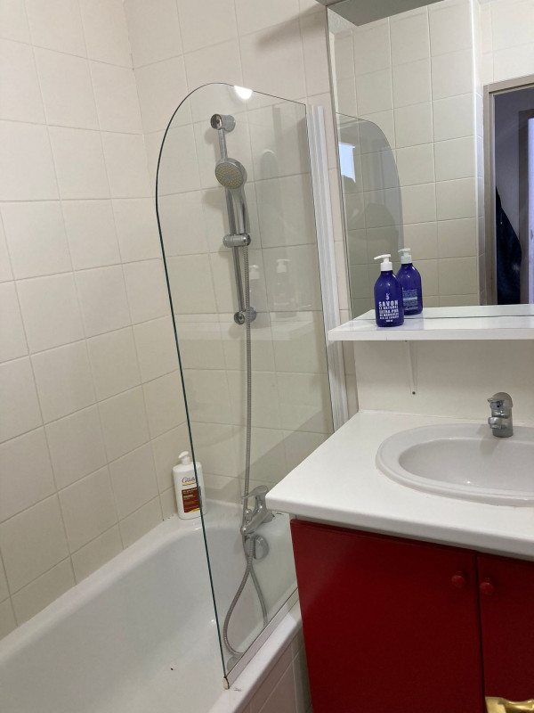 SALLE DE BAIN - APPARTEMENT HAMEAU DE VALLOIRE 403 - VALLOIRE LES CHOSEAUX VILLE SALLE DE BAIN - APPARTEMENT HAMEAU DE VALLOIRE 403 - VALLOIRE LES CHOSEAUX VILLE