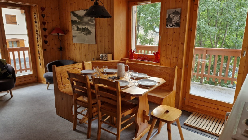 SEJOUR - CHALET DU REGAIN APPARTEMENT 06 - VALLOIRE CENTRE -VALLOIRE RESERVATIONS SEJOUR - CHALET DU REGAIN APPARTEMENT 06 - VALLOIRE CENTRE -VALLOIRE RESERVATIONS