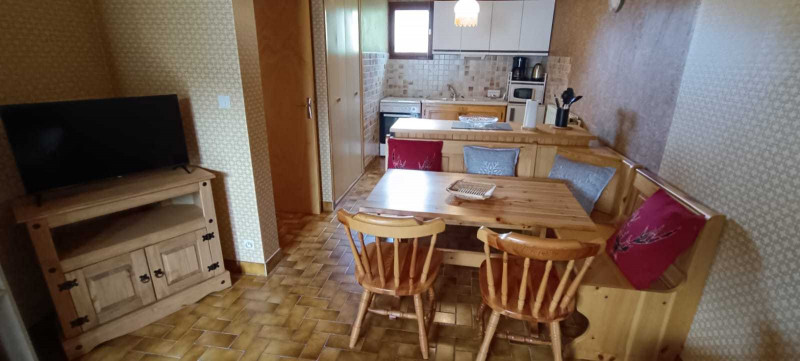 SALLE A MANGER - APPARTEMENT LES BALCONS DU PONTET 4 - VALLOIRE LE PONTET - VALLOIRE RESERVATIONS SALLE A MANGER - APPARTEMENT LES BALCONS DU PONTET 4 - VALLOIRE LE PONTET - VALLOIRE RESERVATIONS
