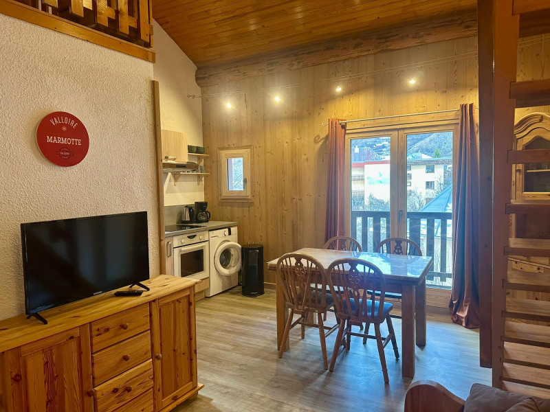 SALON - STUDIO BERGERS 110 - VALLOIRE CENTRE - LE CLOS DES ETOILES - VALLOIRE RESERVATIONS