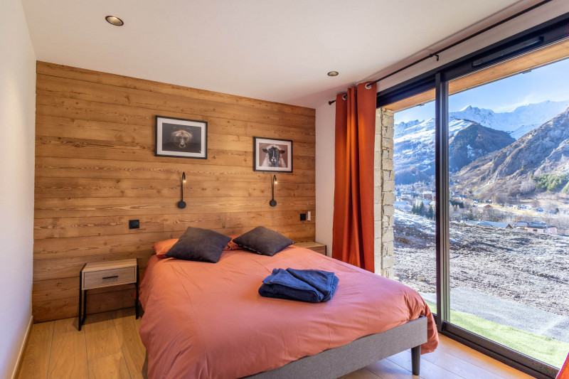 CHAMBRE 2 - CHALET ESKIMO - CHOSEAUX VILLE VALLOIRE - VALLOIRE RESERVATIONS