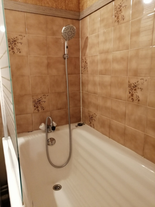 SALLE DE BAIN - STUDIO BETELGEUSE 41 LE CLOS DES ETOILES - VALLOIRE CENTRE SALLE DE BAIN - STUDIO BETELGEUSE 41 LE CLOS DES ETOILES - VALLOIRE CENTRE