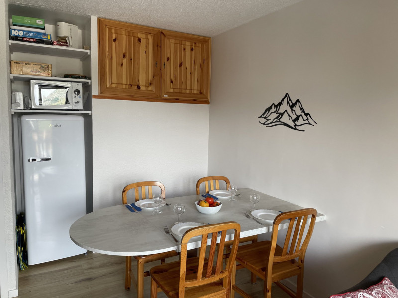 COIN REPAS- STUDIO CROIX DU SUD 311 - CLOS DES ETOILES - VALLOIRE CENTRE COIN REPAS- STUDIO CROIX DU SUD 311 - CLOS DES ETOILES - VALLOIRE CENTRE