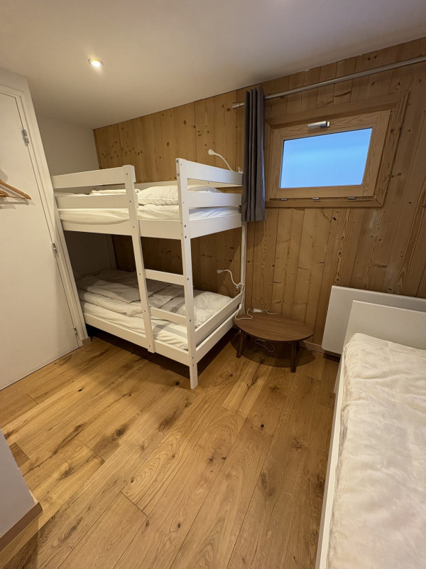 CHAMBRE - CHALET LES MARMOTTES - APPARTEMENT RDC - VALLOIRE CENTRE CHAMBRE - CHALET LES MARMOTTES - APPARTEMENT RDC - VALLOIRE CENTRE
