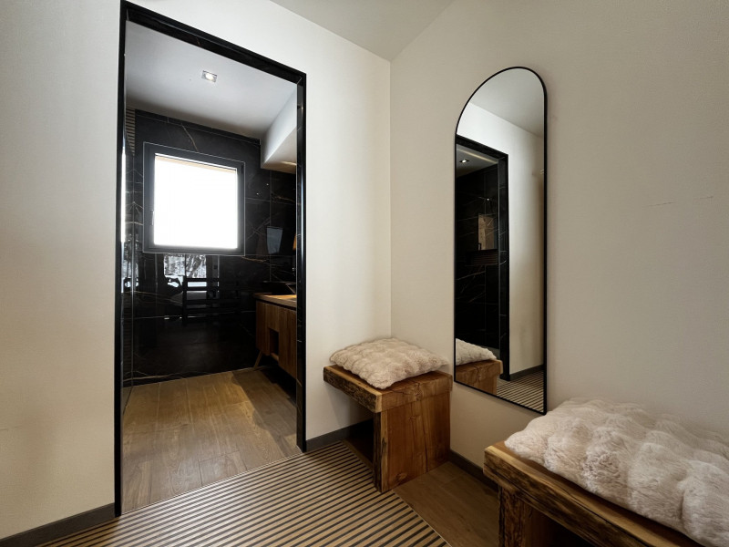 DRESSING CHAMBRE 3 - CHALET L'OREE - VALLOIRE LA RUAZ - VALLOIRE RESERVATIONS DRESSING CHAMBRE 3 - CHALET L'OREE - VALLOIRE LA RUAZ - VALLOIRE RESERVATIONS