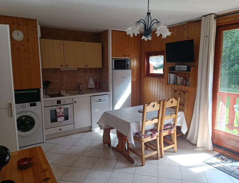 SEJOUR - STUDIO BETELGEUSE 66 - LE CLOS DES ETOILES VALLOIRE CENTRE - VALLOIRE RESERVATIONS SEJOUR - STUDIO BETELGEUSE 66 - LE CLOS DES ETOILES VALLOIRE CENTRE - VALLOIRE RESERVATIONS