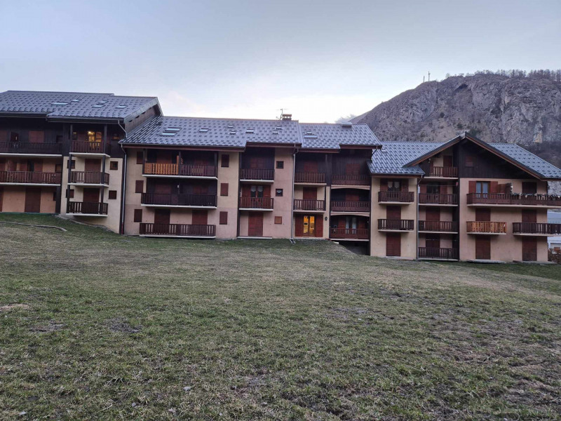 BATIMENT - STUDIO BETELGEUSE 66 - LE CLOS DES ETOILES VALLOIRE CENTRE BATIMENT - STUDIO BETELGEUSE 66 - LE CLOS DES ETOILES VALLOIRE CENTRE