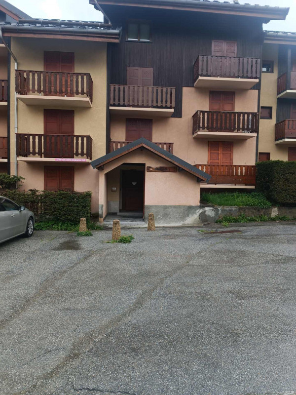 ENTREE BETELGEUSE - STUDIO BETELGEUSE 66 - LE CLOS DES ETOILES VALLOIRE CENTRE ENTREE BETELGEUSE - STUDIO BETELGEUSE 66 - LE CLOS DES ETOILES VALLOIRE CENTRE