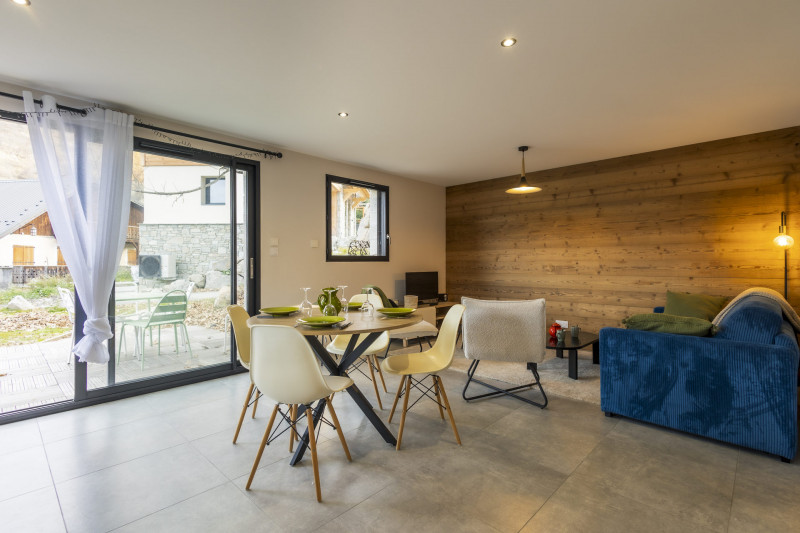 SALLE A MANGER/  SEJOUR - APPARTEMENT LA CASSES BAS - VALLOIRE LES CASSES - LES CASSES - VALLOIRE RESERVATIONS