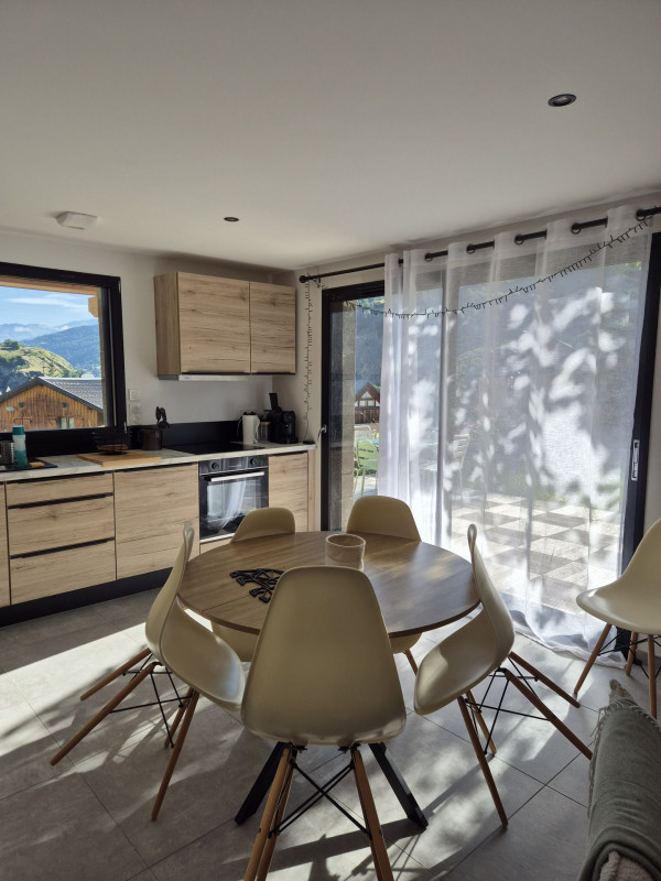 CUISINE -APPARTEMENT LA CASSES BAS - VALLOIRE LES CASSES CUISINE -APPARTEMENT LA CASSES BAS - VALLOIRE LES CASSES