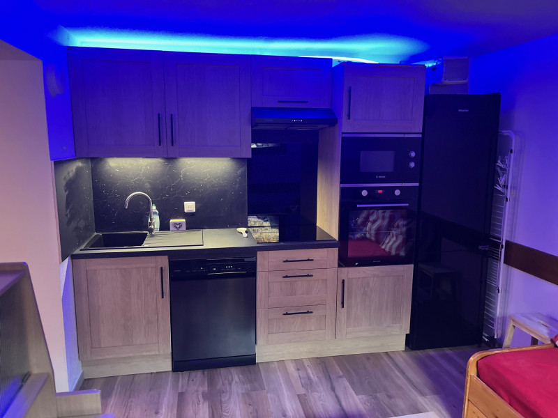 COIN CUISINE - HAMEAU DE VALLOIRE APPARTEMENT 102 - VALLOIRE LES CHOSEAUX COIN CUISINE - HAMEAU DE VALLOIRE APPARTEMENT 102 - VALLOIRE LES CHOSEAUX