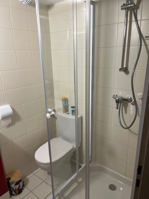 SALLE DE BAIN - HAMEAU DE VALLOIRE APPARTEMENT 102 - VALLOIRE LES CHOSEAUX SALLE DE BAIN - HAMEAU DE VALLOIRE APPARTEMENT 102 - VALLOIRE LES CHOSEAUX