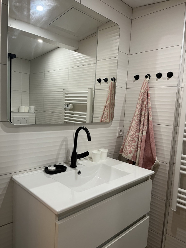 SALLE D'EAU - APPARTEMENT ROYAL NEIGE 24  - VALLOIRE CENTRE