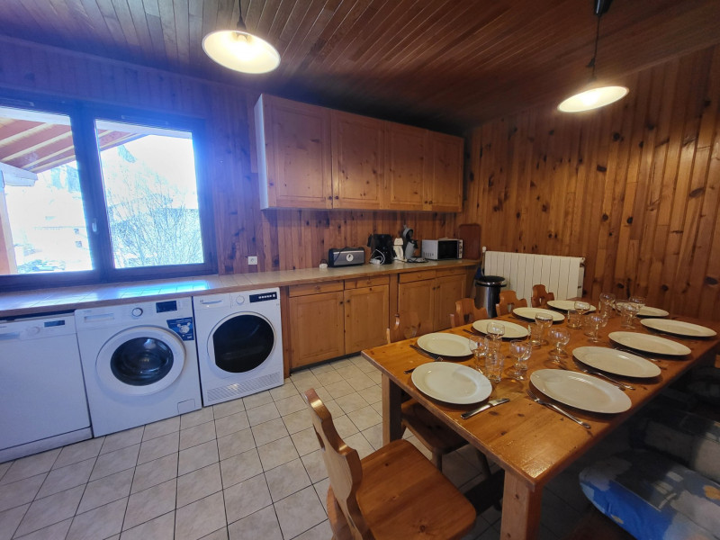 CUISINE SEJOUR - APPARTEMENT CHALET PIERROT N°2 - VALLOIRE CENTRE CUISINE SEJOUR - APPARTEMENT CHALET PIERROT N°2 - VALLOIRE CENTRE