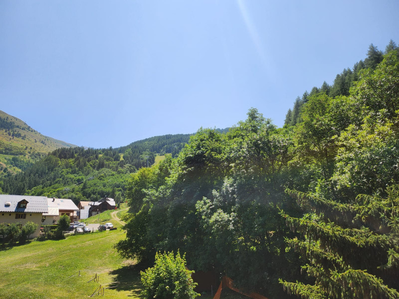VUE ETE DU BALCON - APPARTEMENT LES SORBIERS N°1 - VALLOIRE CENTRE