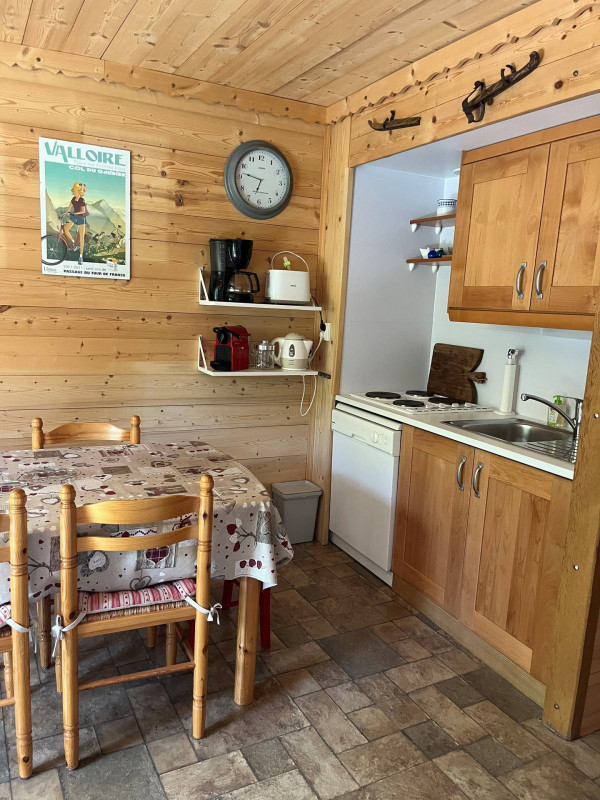 CUISINE - APPARTEMENT CREY DU QUART N°18 - VALLOIRE CENTRE - VALLOIRE RESERVATIONS
