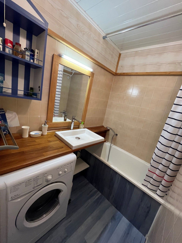 SALLE DE BAINS - APPARTEMENT CREY DU QUART N°18 - VALLOIRE CENTRE SALLE DE BAINS - APPARTEMENT CREY DU QUART N°18 - VALLOIRE CENTRE