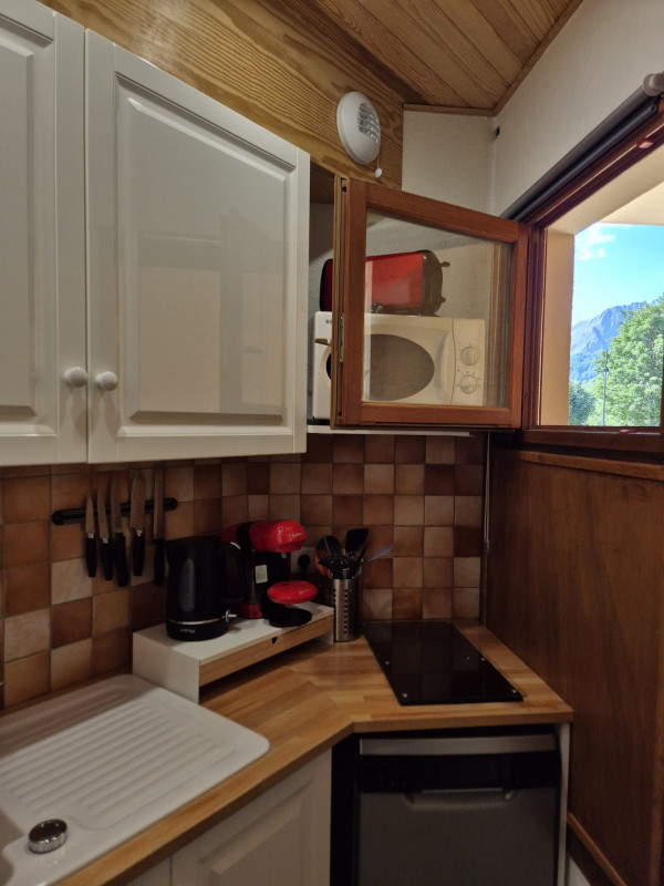 COIN CUISINE - APPARTEMENT LE THYMEL 70 - VALLOIRE LES VERNEYS - VALLOIRE RESERVATIONS COIN CUISINE - APPARTEMENT LE THYMEL 70 - VALLOIRE LES VERNEYS - VALLOIRE RESERVATIONS