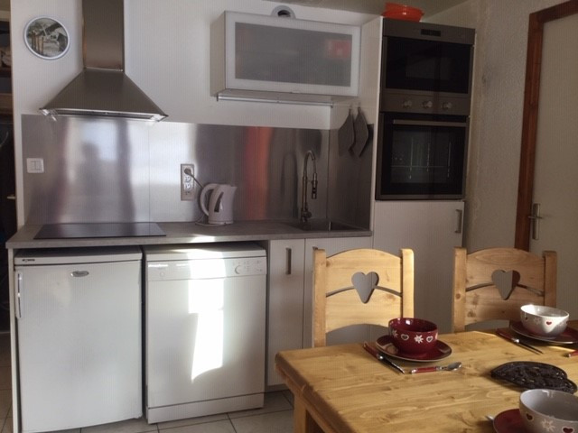 CUISINE - APPARTEMENT ROCHECHATEAU 31 - VALLOIRE CENTRE - VALLOIRE RESERVATIONS CUISINE - APPARTEMENT ROCHECHATEAU 31 - VALLOIRE CENTRE - VALLOIRE RESERVATIONS