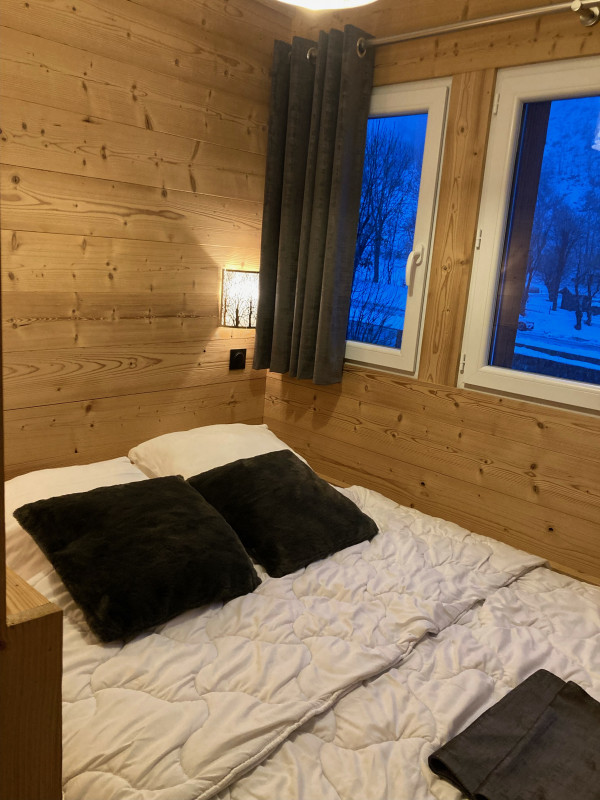 CHAMBRE - APPARTEMENT RESIDENCE LE GALIBIER N°4 - VALLOIRE CENTRE - VALLOIRE RESERVATIONS CHAMBRE - APPARTEMENT RESIDENCE LE GALIBIER N°4 - VALLOIRE CENTRE - VALLOIRE RESERVATIONS