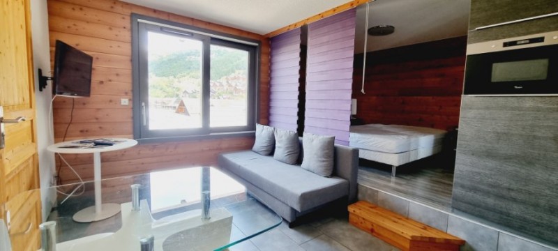 SALON - CHALET DU ROCHER SUITE 6 - VALLOIRE CENTRE - VALLOIRE RESERVATIONS SALON - CHALET DU ROCHER SUITE 6 - VALLOIRE CENTRE - VALLOIRE RESERVATIONS