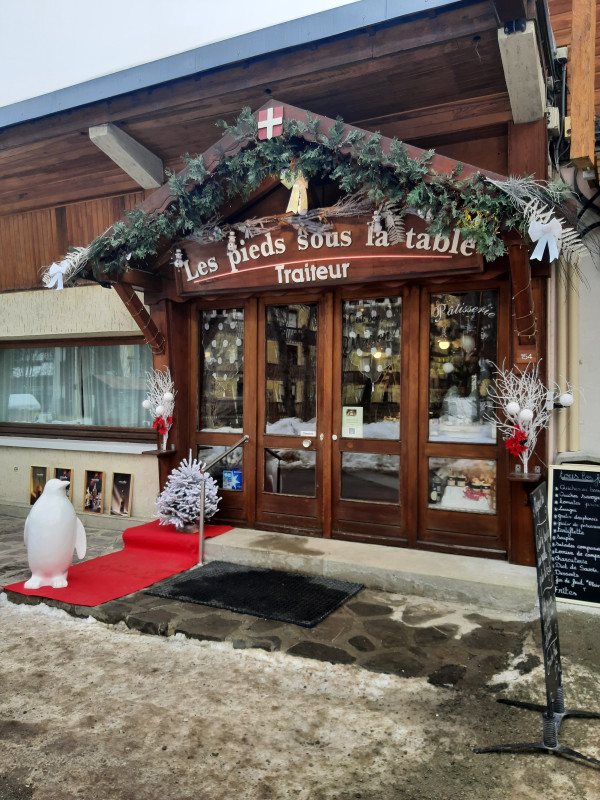 Caterer Les Pieds sous la table VALLOIRE RESERVATIONS Caterer Les Pieds sous la table VALLOIRE RESERVATIONS